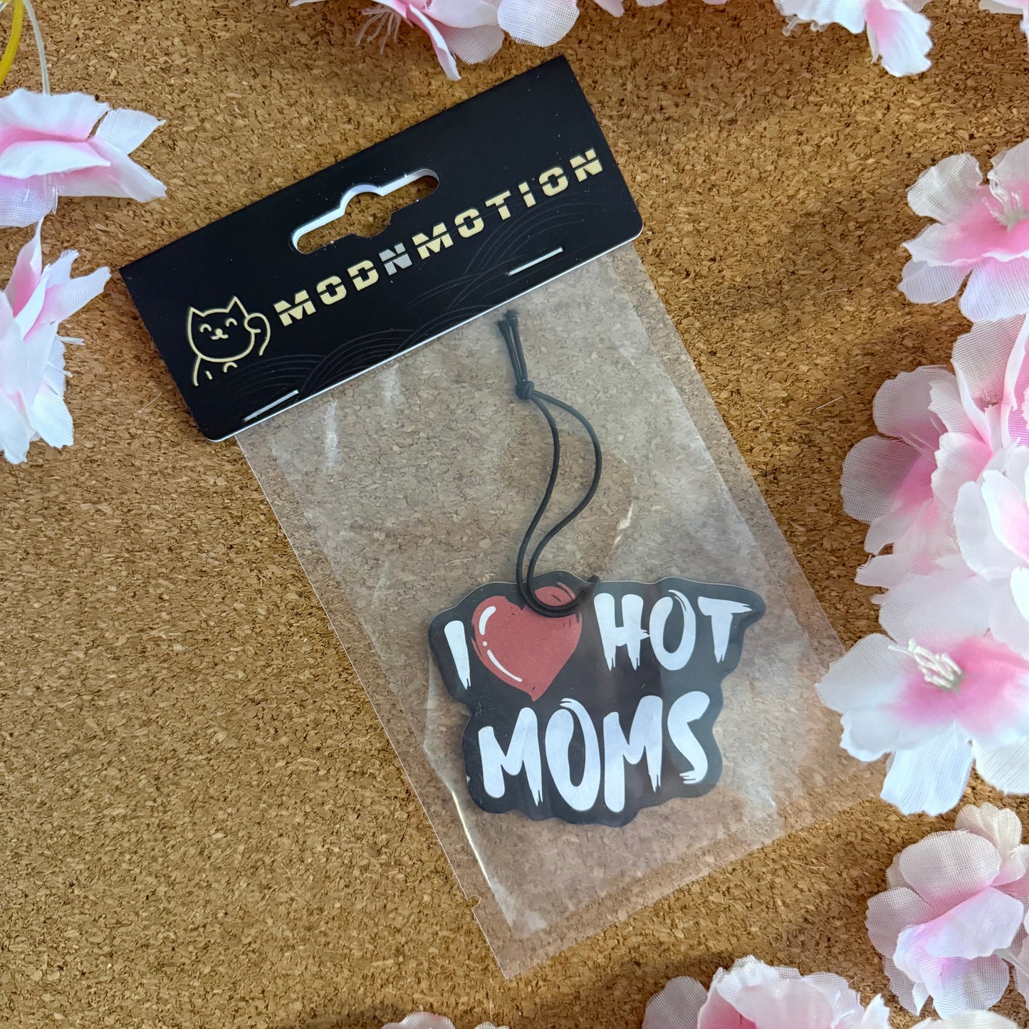 I <3 HOT MOMS STYLE HANGING CAR AIR FRESHENER