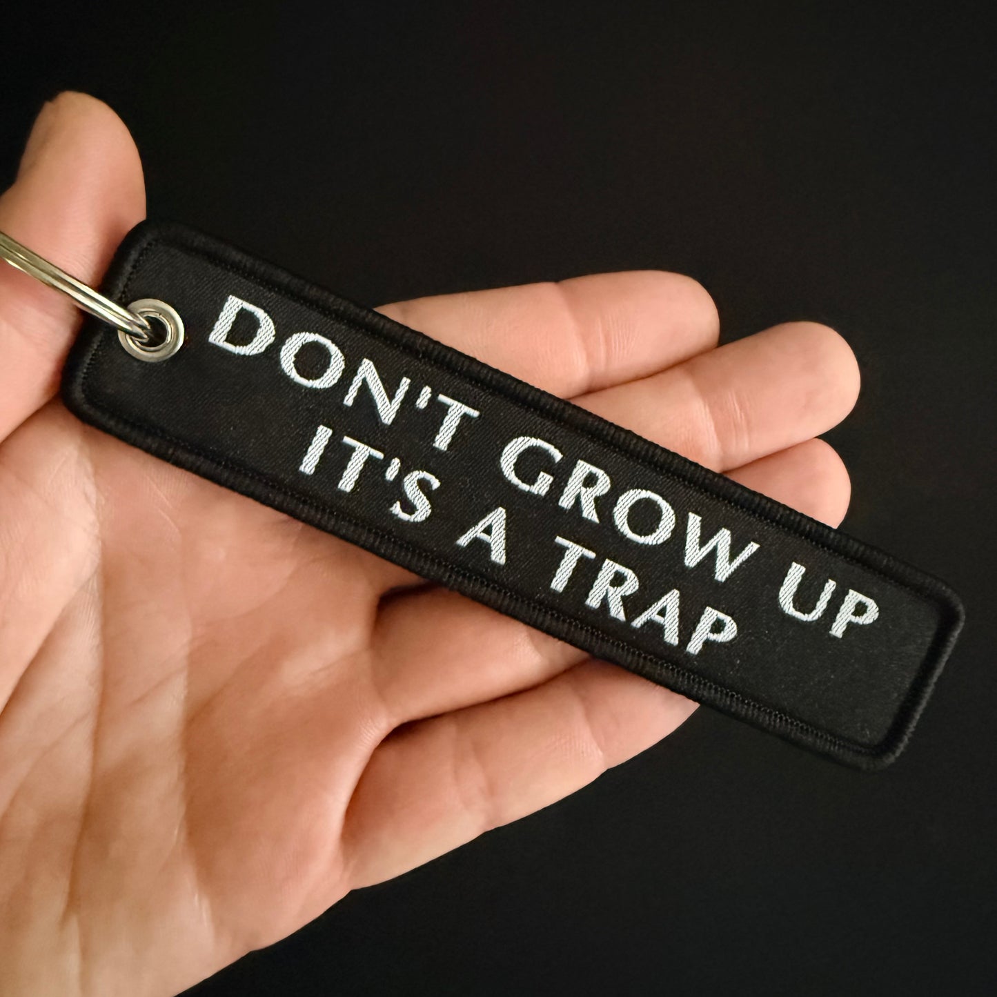 DONT GROW UP IT'S A TRAP JET TAG